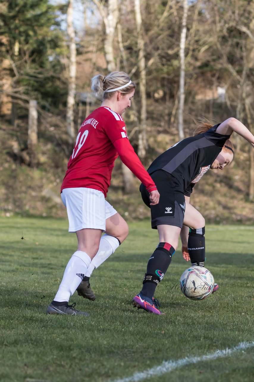 Bild 103 - F Rot Schwarz Kiel - SV Henstedt Ulzburg 2 : Ergebnis: 1:1